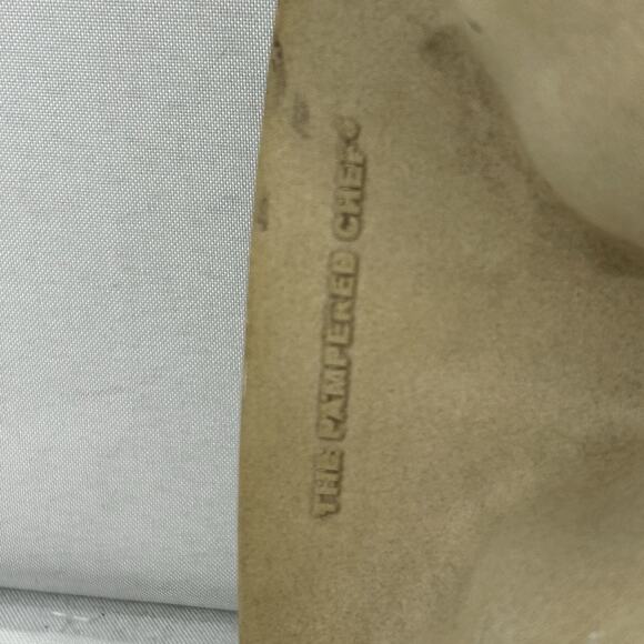 Pampered Chef Stoneware Mini Fluted Bundt Pan Family Heritage Classic - Picture 8 of 10